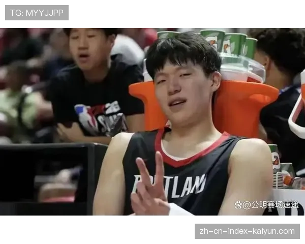 勇士末节狂砍51分逆转开拓者 杨瀚森4分6犯规显差距